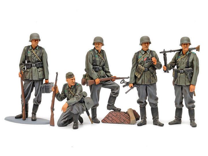 Tamiya 1/35 German Infantry Set (Mid-WWII)
