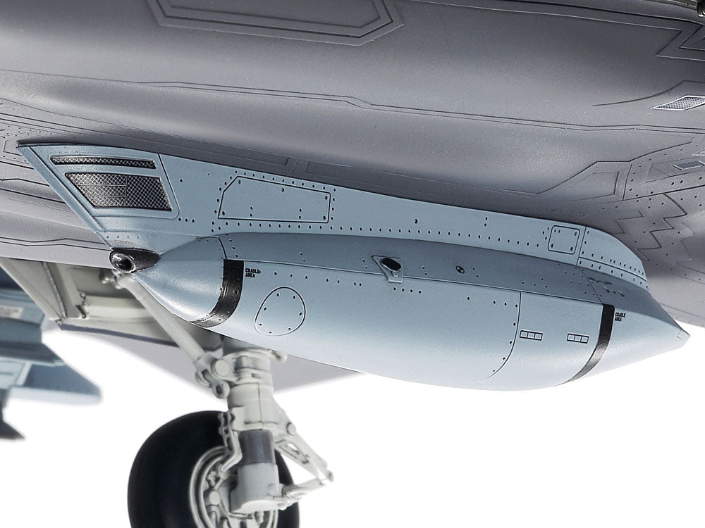 Tamiya - 1/48 Scale Lockheed Martin F-35C Lightning II