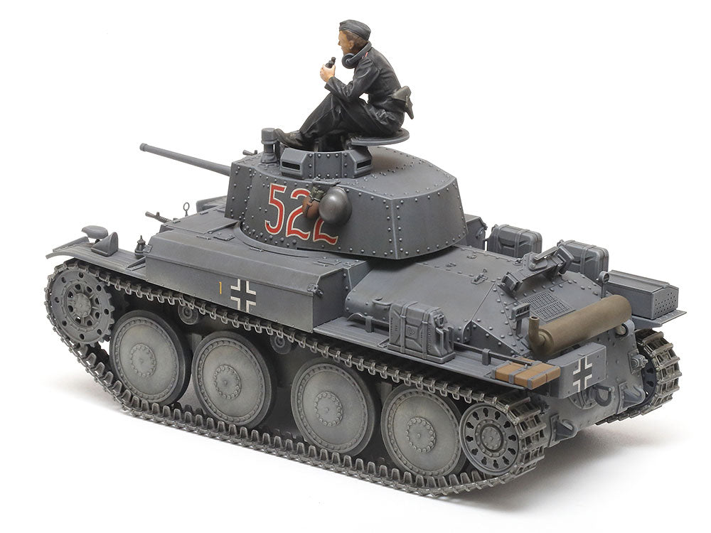 Tamiya 1/35 German Light Tank Panzerkampfwagen 38(t) Ausf.E/F
