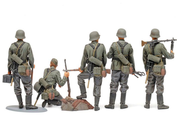 Tamiya 1/35 German Infantry Set (Mid-WWII)