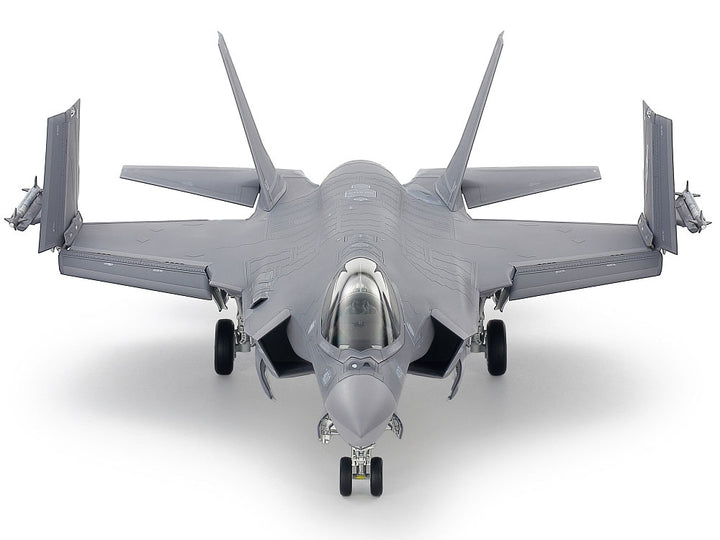 Tamiya - 1/48 Scale Lockheed Martin F-35C Lightning II
