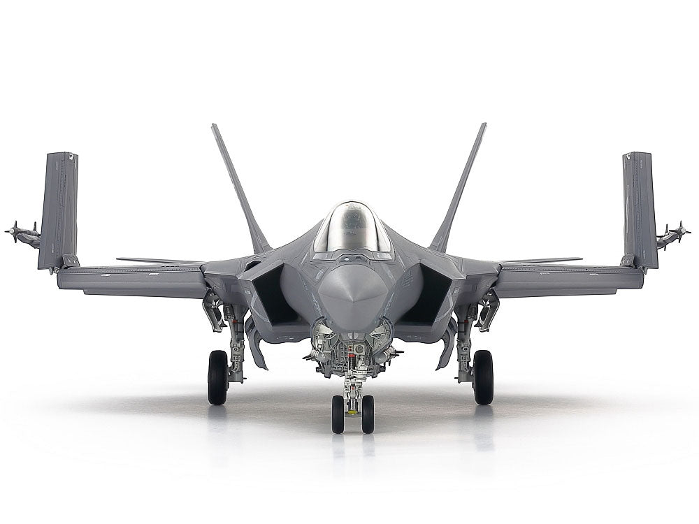 Tamiya - 1/48 Scale Lockheed Martin F-35C Lightning II
