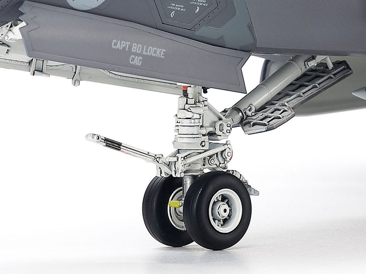 Tamiya - 1/48 Scale Lockheed Martin F-35C Lightning II