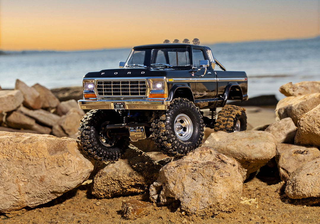 Traxxas - TRX-4M High Trail Edition Scale and Trail crawler, Ford F-150: 1/18 scale 4WD