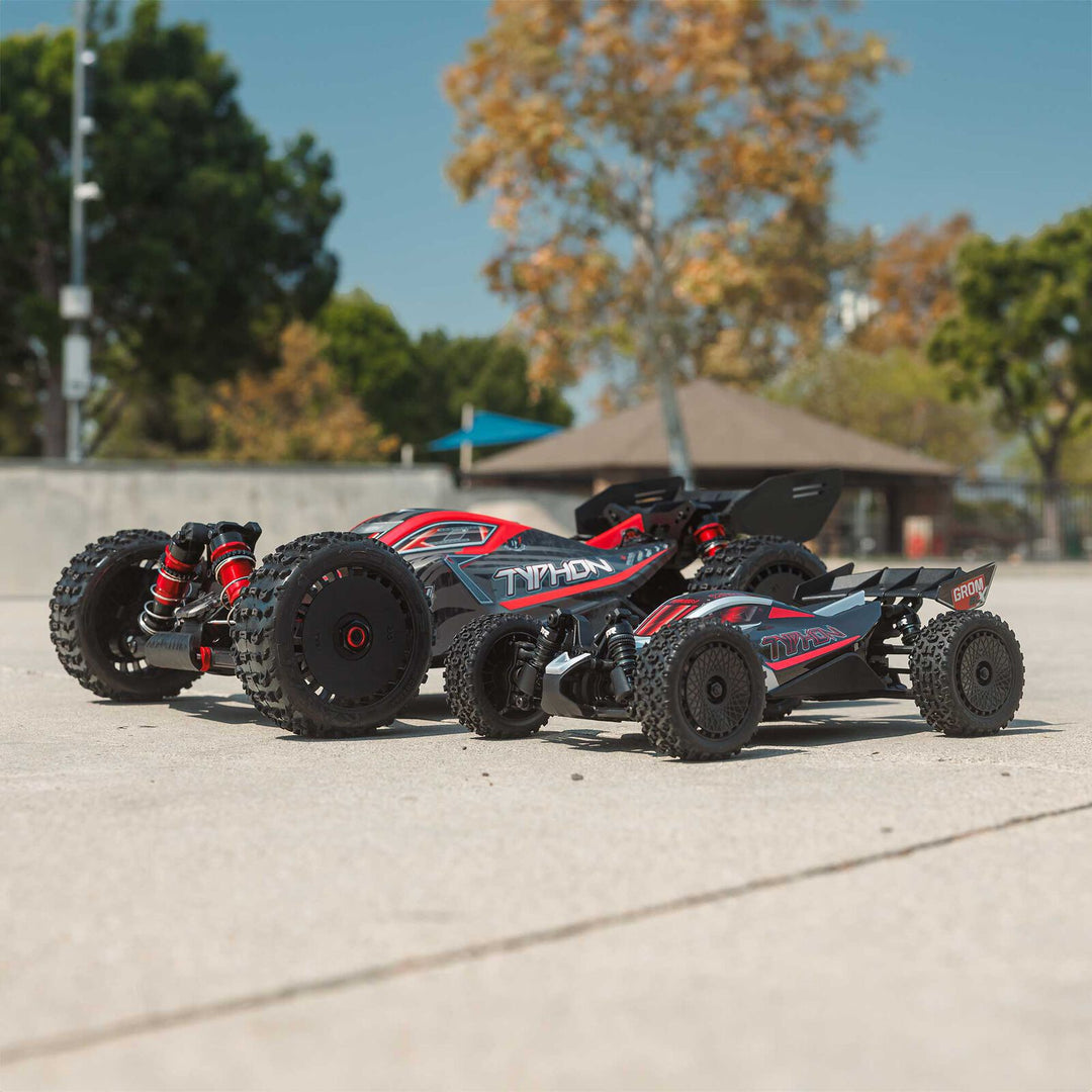 Arrma - 1/14 TYPHON GROM 223S DSC 4X4 RTR Brushless Buggy, Silver