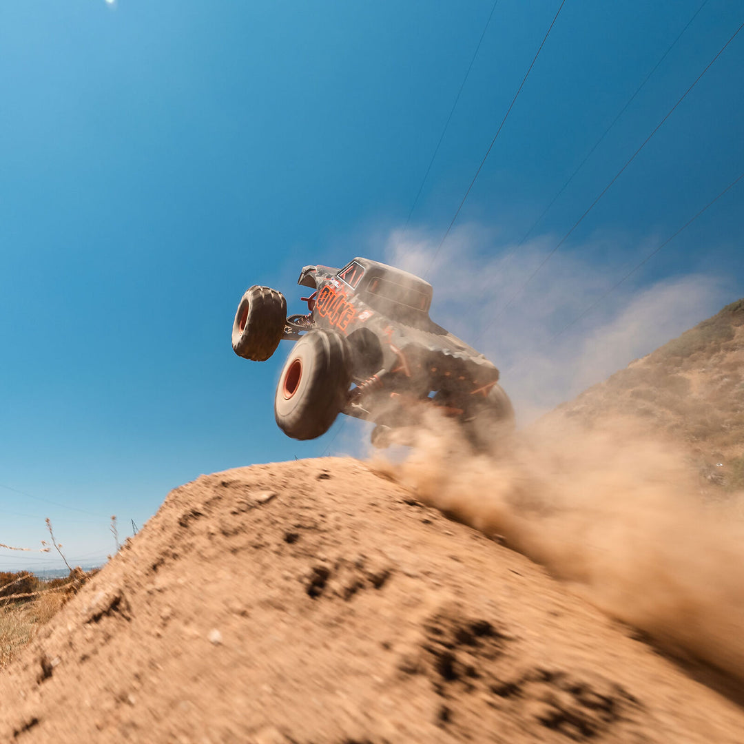 Arrma - 1/10 QUAKE 223S DSC 2WD RTR Brushless Monster Truck