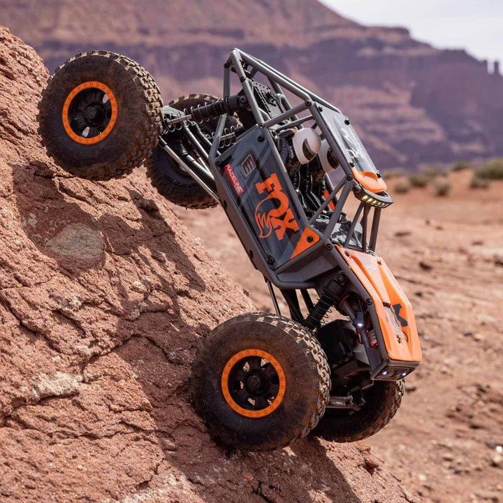 Axial - 1/18 UTB18 Capra 4WD Unlimited Trail Buggy RTR