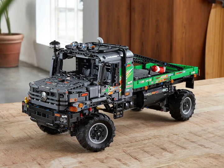 Lego 4x4 Mercedes-Benz Zetros Trial Truck