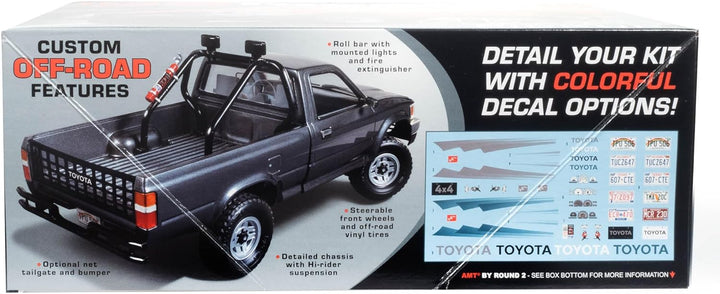 AMT - 1992 Toyota 4x4 Pickup, 1:20 scale