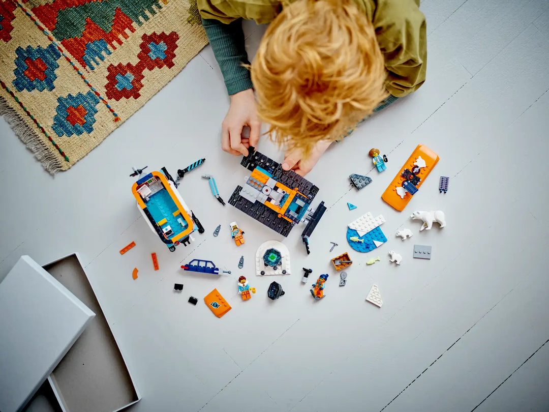 Lego Arctic Explorer Truck and Mobile Lab