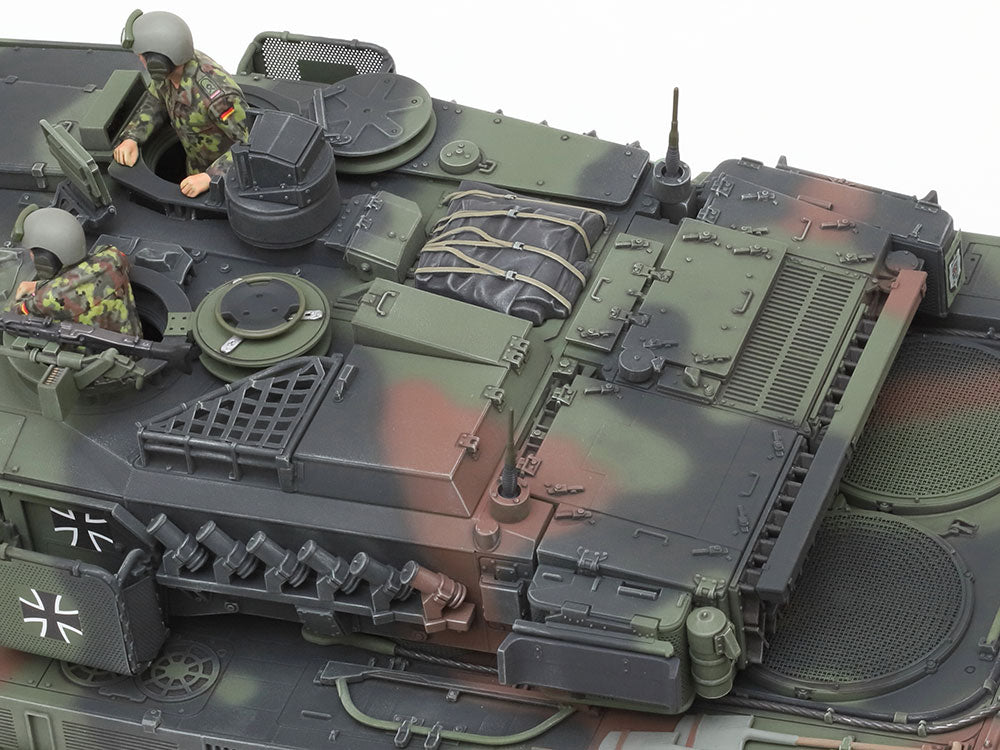 Tamiya - 1/35 German Main Battle Tank Leopard 2 A7V – Anchorage