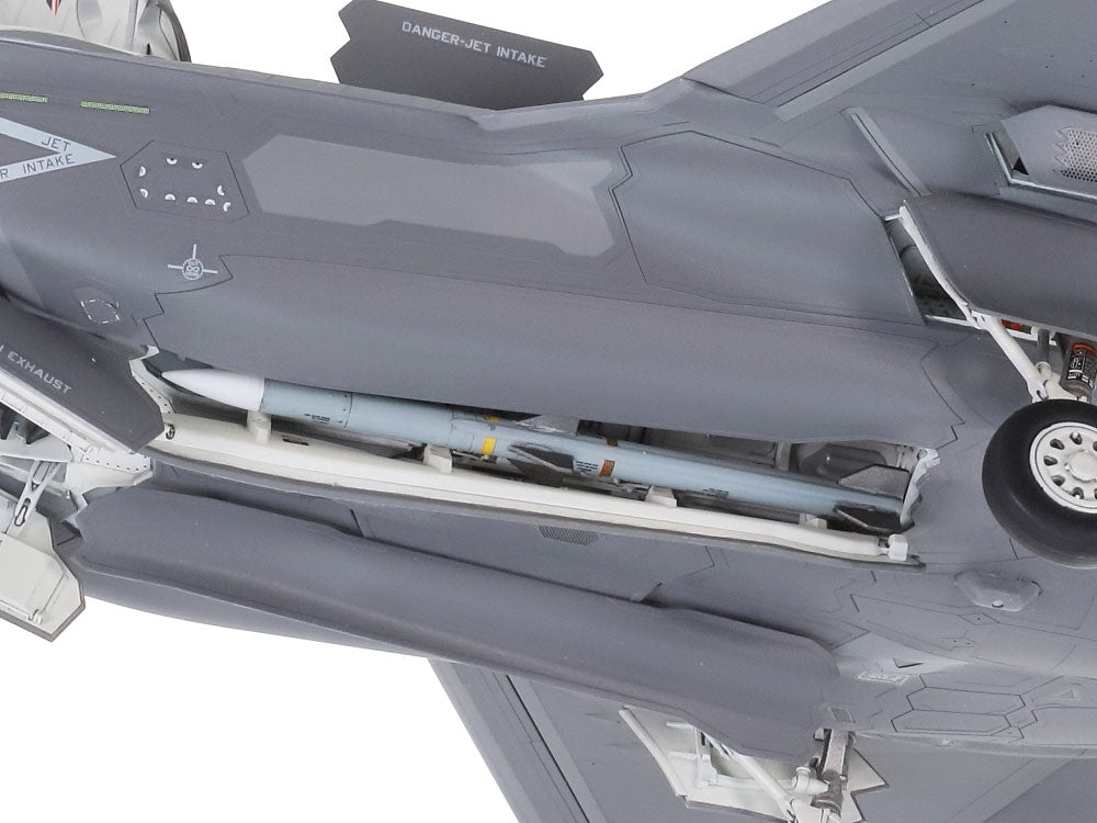 thumbnail image 2 of Cafereo 1/144 Lockheed Martin F-35 Lightning II JSDF Experiment Plastic Model Kit - Doyusha Super Fighter Series 2 of 3