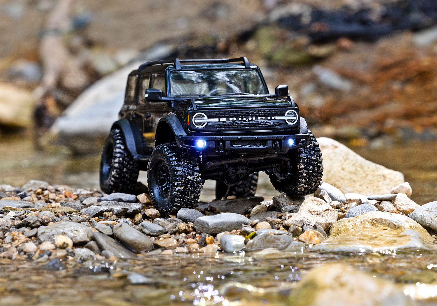 Traxxas trx4m フォードBronco 黒 オフロードRCカー Traxxas TRX-4M, Ford Bronco: 1/18 scale 4WD Crawler – Anchorage