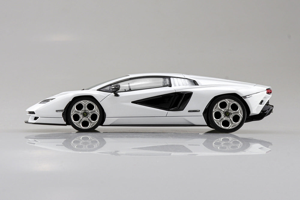Aoshima - Lamborghini Countach LPI 800-4(WHITE)