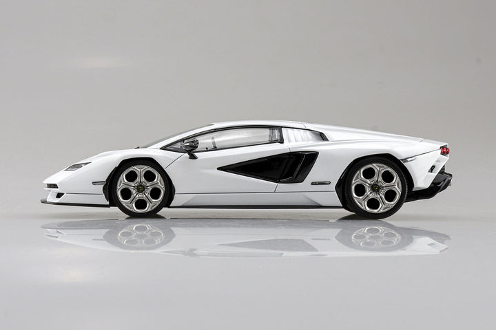 Aoshima - Lamborghini Countach LPI 800-4(WHITE)