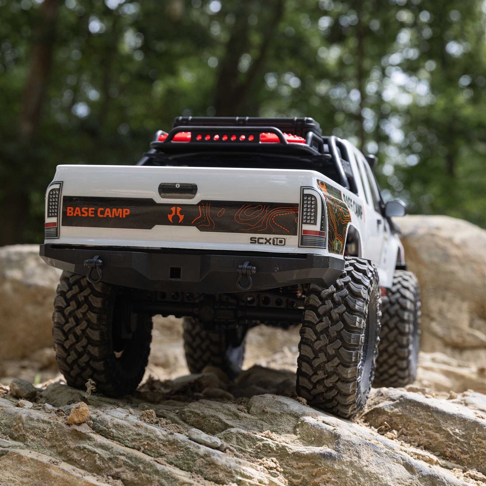 Axial - 1/10 SCX10 III Base Camp 4X4 RTR Brushed Rock Crawler