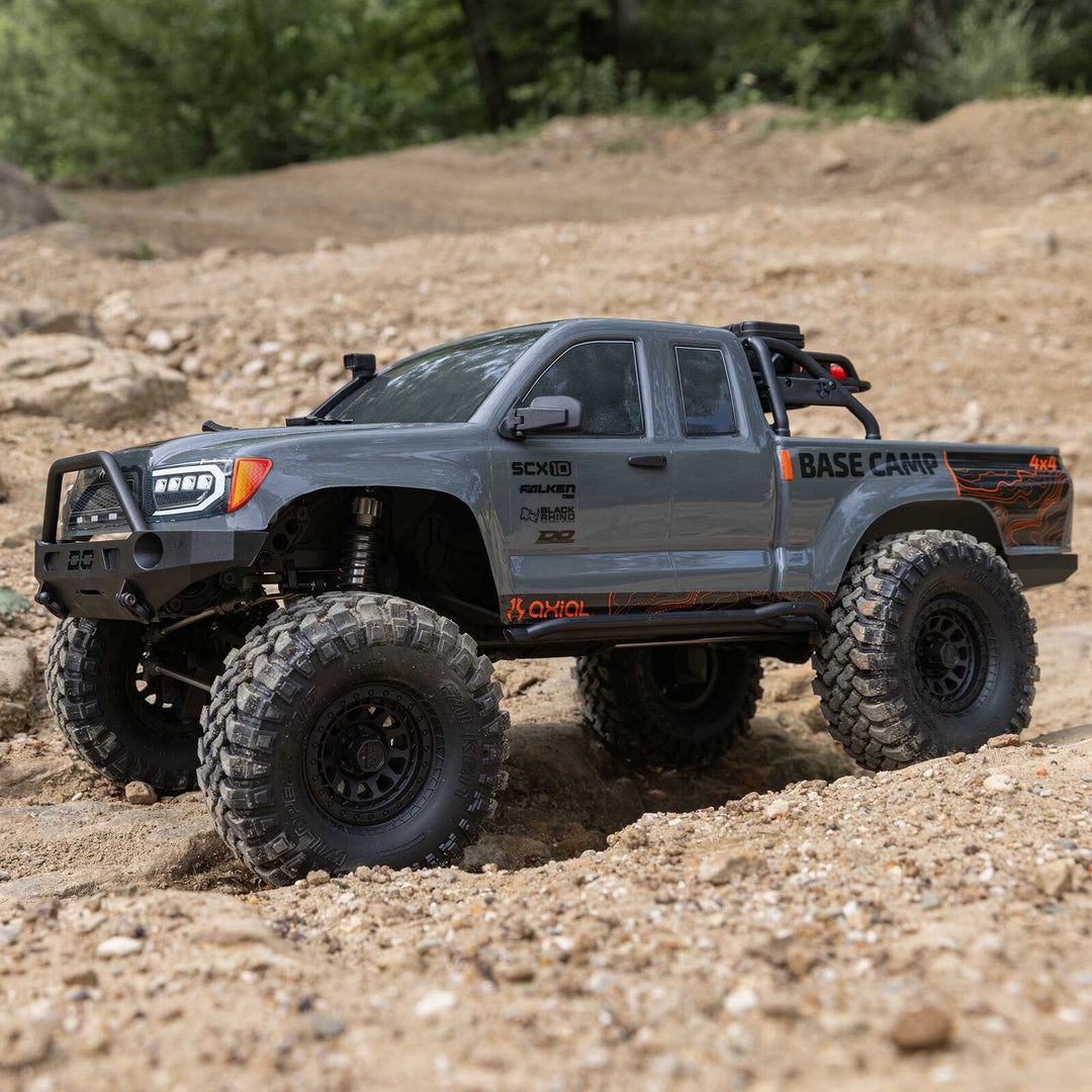 Axial - 1/10 SCX10 III Base Camp 4X4 RTR Brushed Rock Crawler