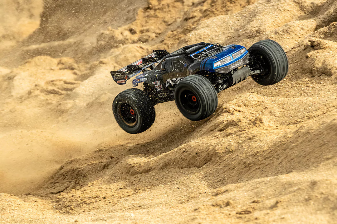 Team Corally - Punisher 4, 4WD Monster Truck RTR