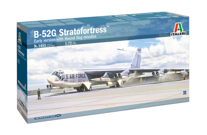 Italeri B-52G Stratofortress early version with Hound Dog missiles 1/72 Scale