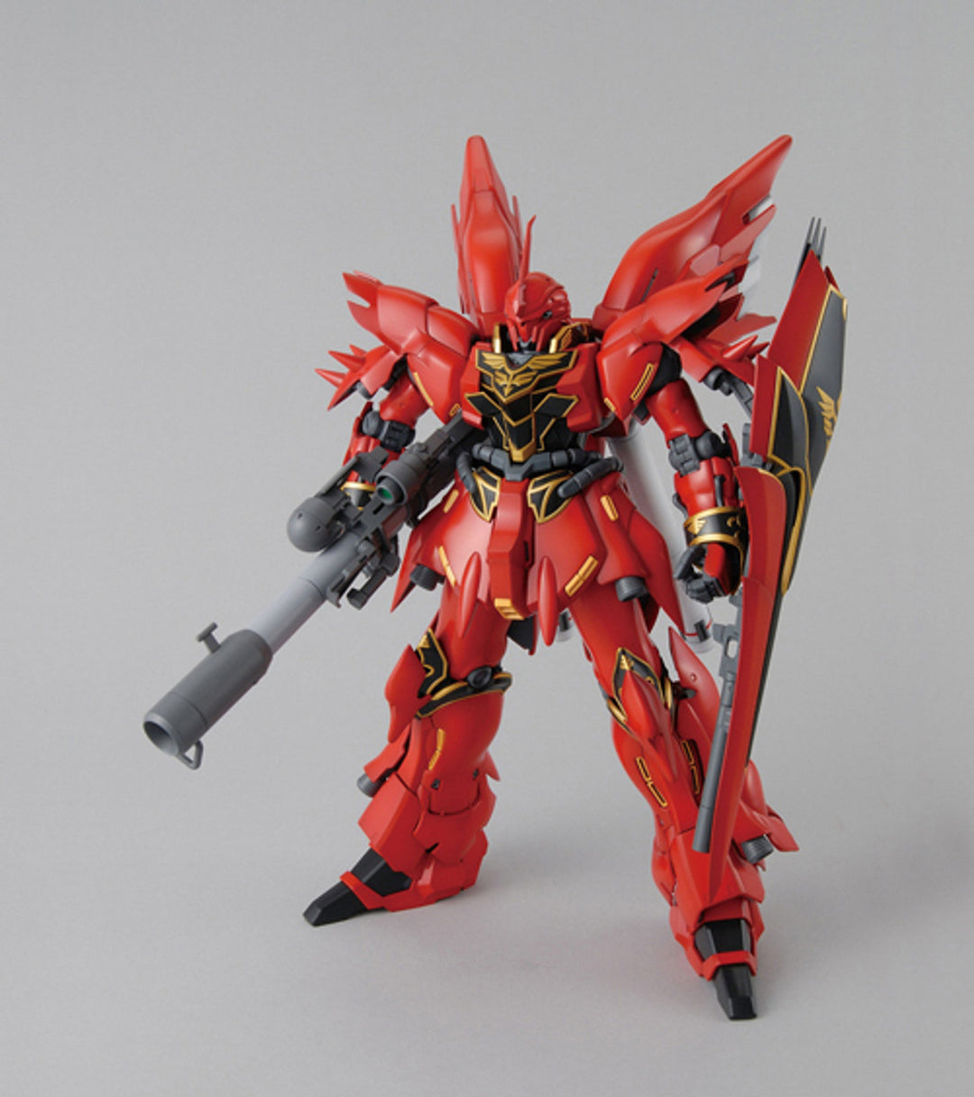 Bandai MG MSN-06S Sinanju Neo Zeon Mobile Suit Customized for New Type